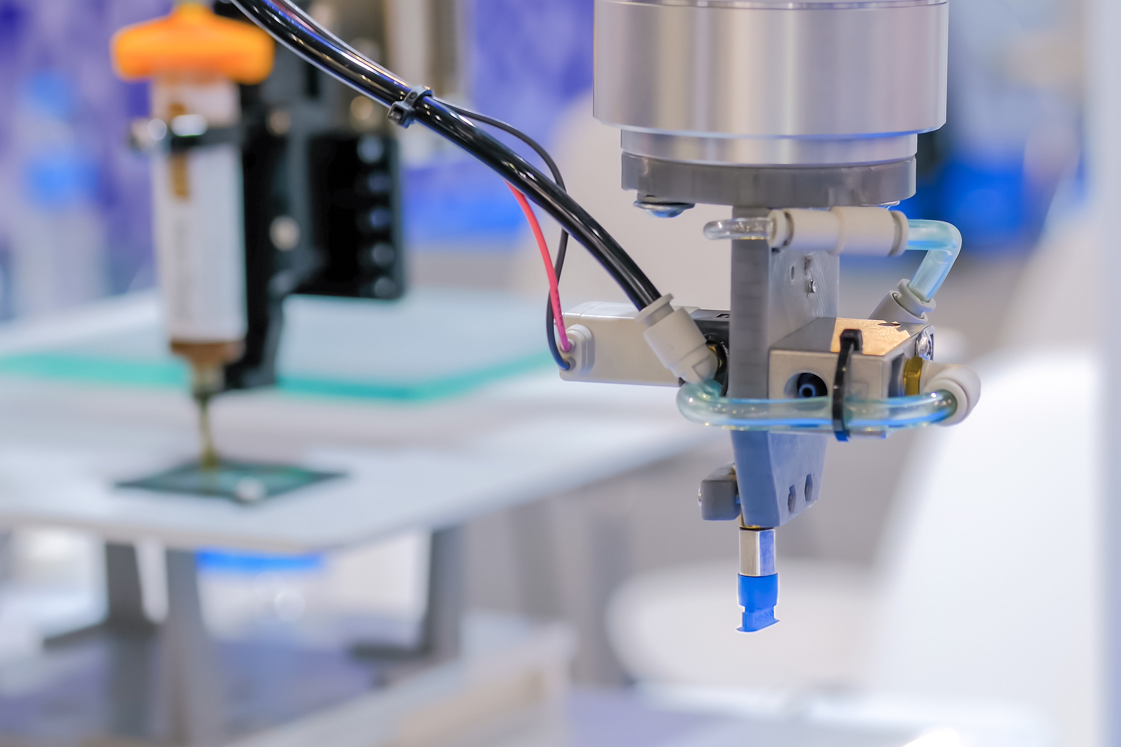 Utilizing Robotics in Plastic Injection Molding Industry - Midstate ...